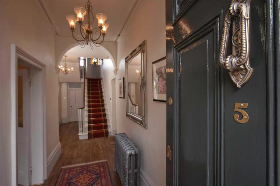 Number 5 Bed and Breakfast Shaftesbury Eksteriør billede