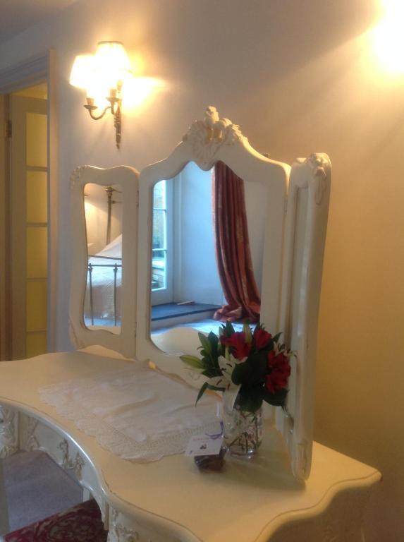 Number 5 Bed and Breakfast Shaftesbury Værelse billede